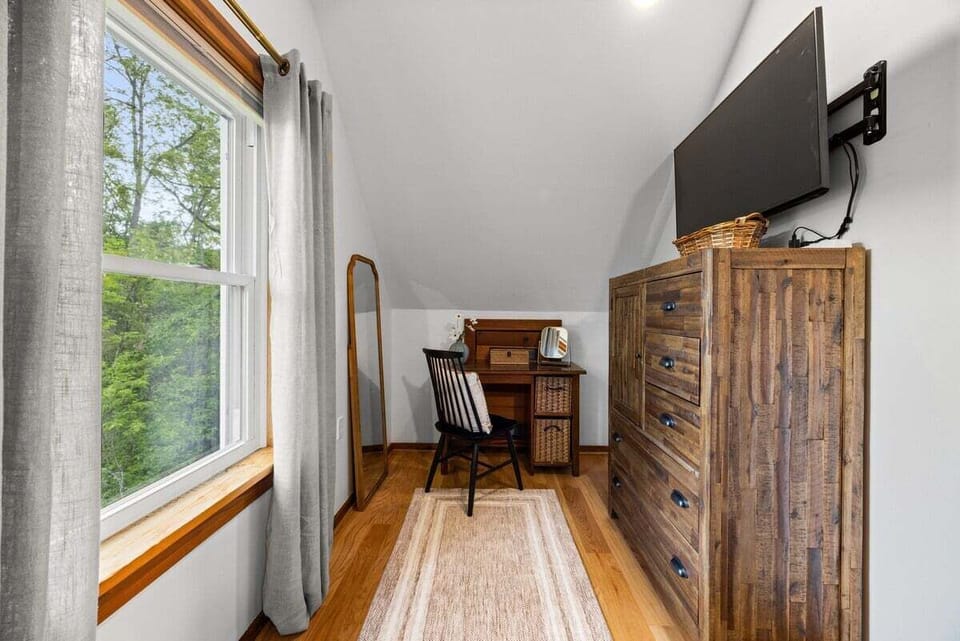 Second floor bedroom