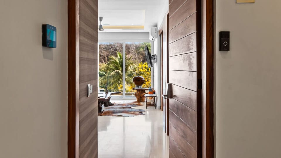 Apartment Main Entrance 