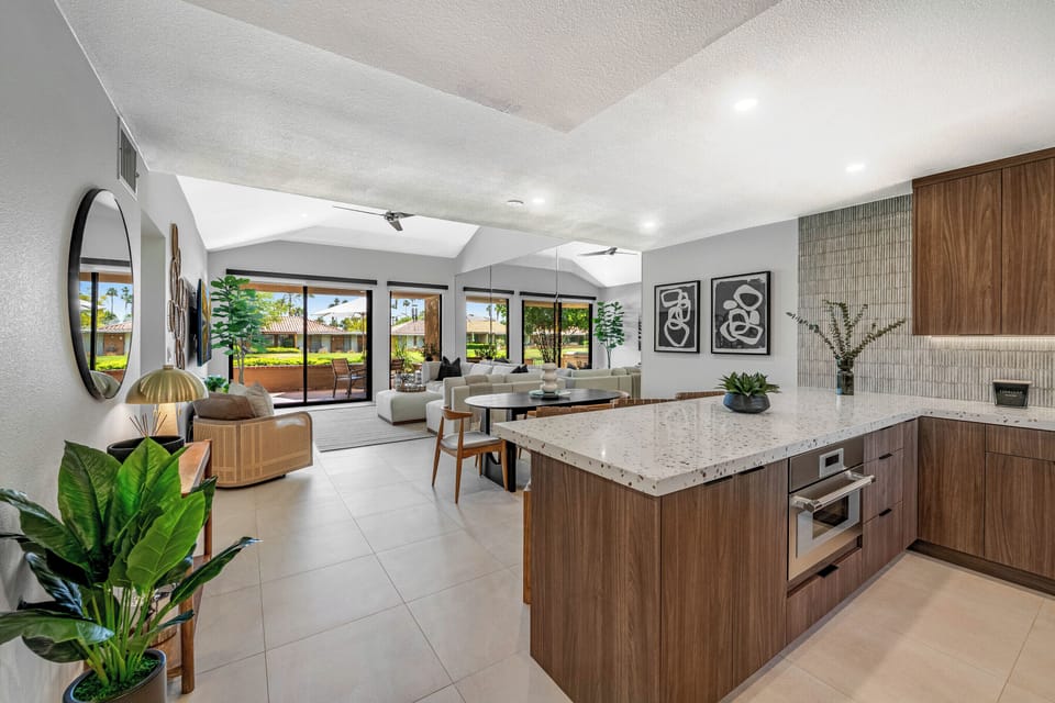 Open Kitchen and Living room with Vaulted Ceilings!