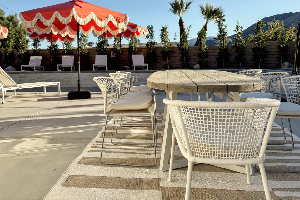 Outdoor dining