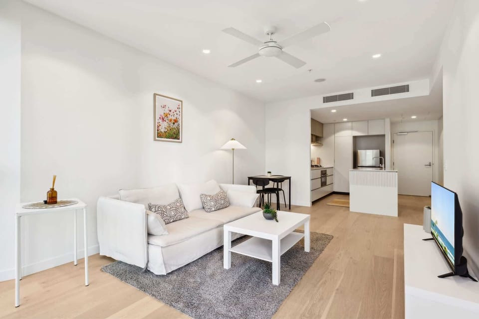 Living Area/Dining Area/Kitchen