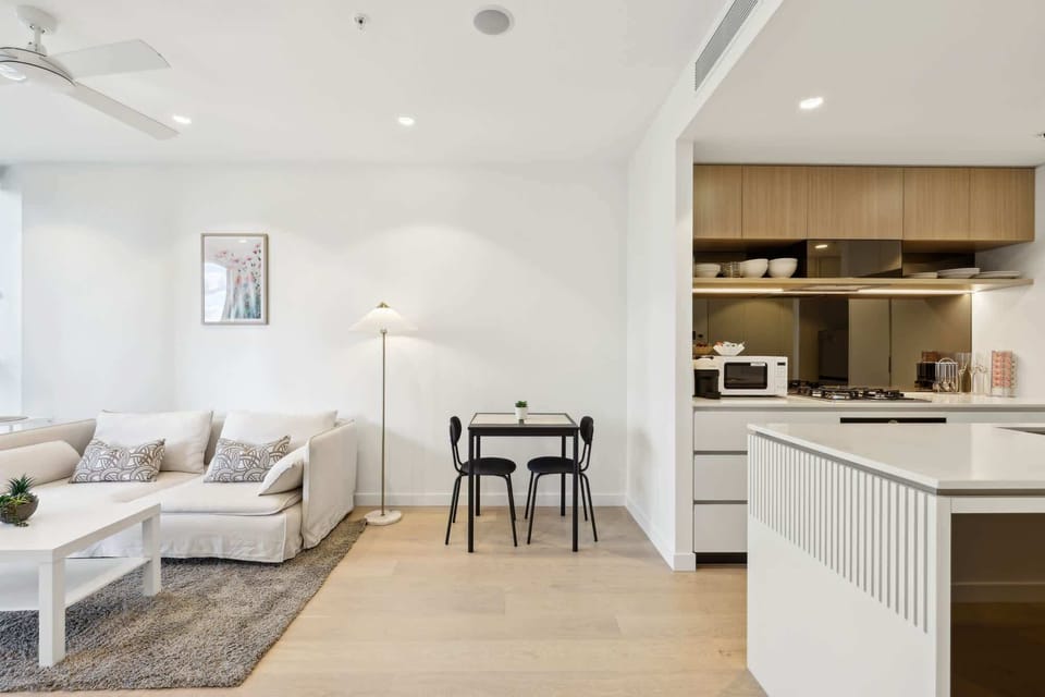 Living Area/Dining Area/Kitchen