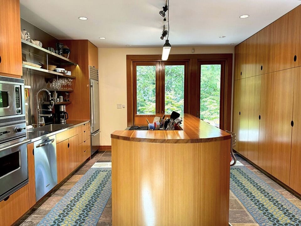 Spacious custom kitchen
