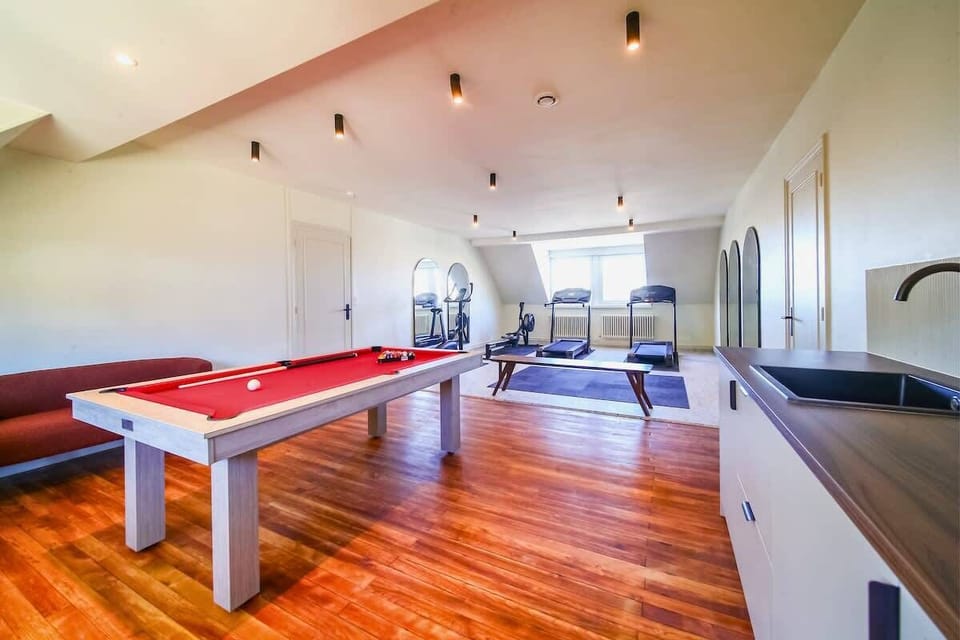 Game room