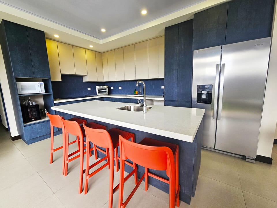 Fully equipped kitchen