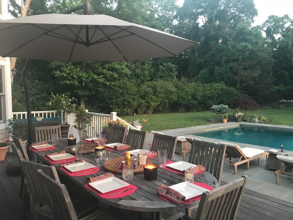 Outdoor dining