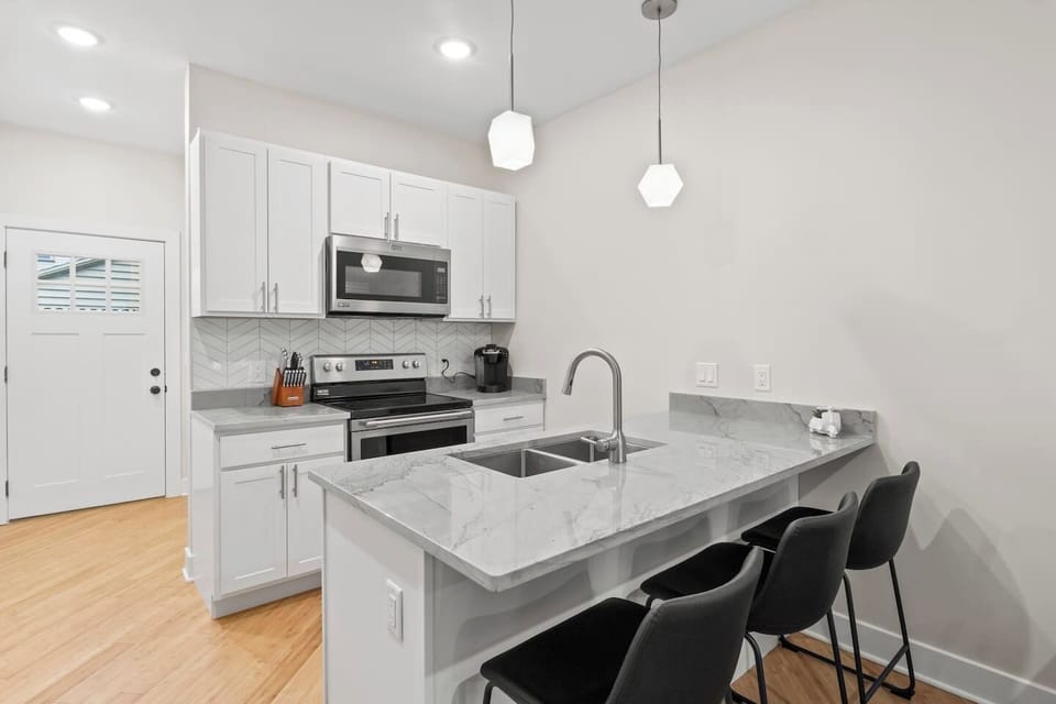 Whether you're a seasoned chef or a beginner, our fully equipped kitchen has everything you need to create culinary masterpieces