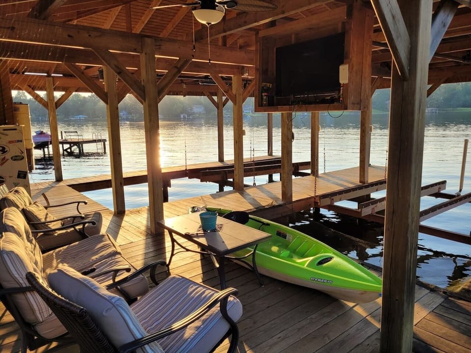 Dock with TV and seating
