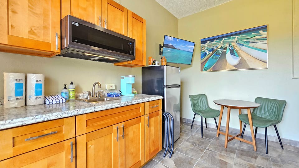 Full Kitchen