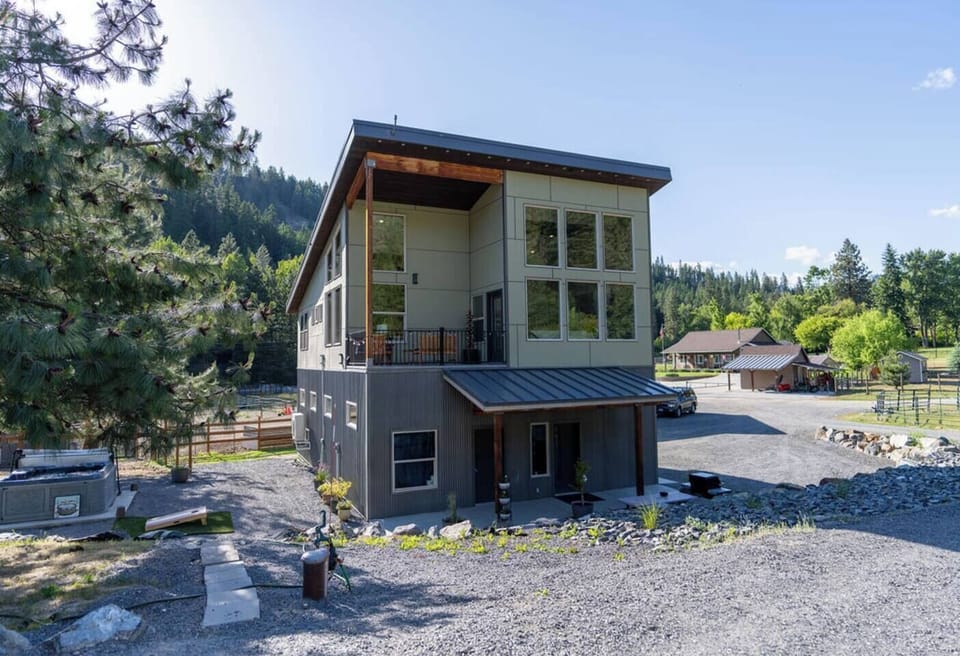 Exterior View from owner's driveway looking northwest.
