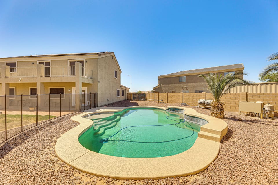 Casa Grande Vacation Rental | 4BR | 2BA | 2,800 Sq Ft | Small Step to Enter