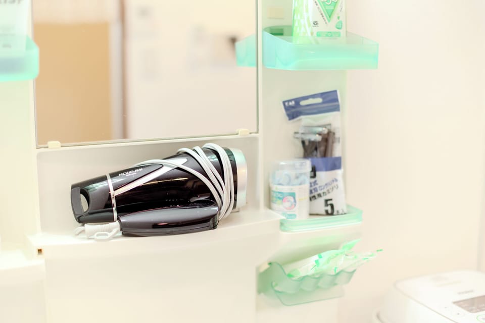 Bathroom amenities