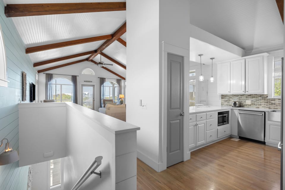 Bright, open, and ready to host your vacation vibes.

