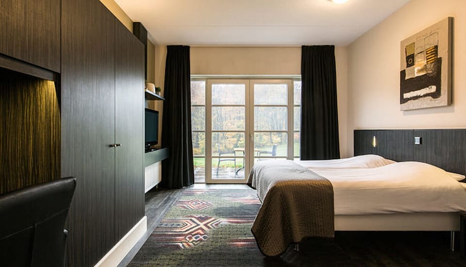 Unit with Two Twin size beds