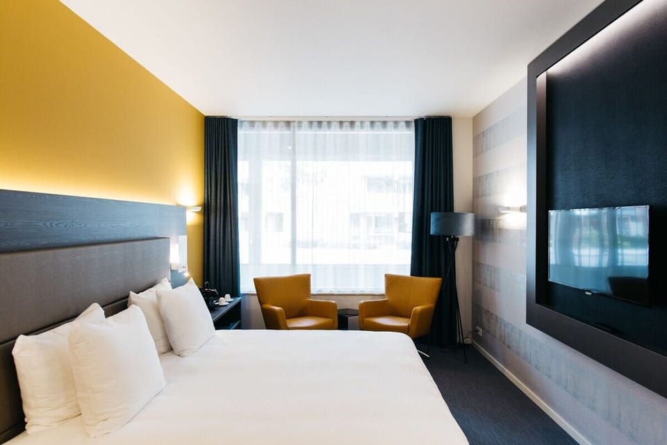 Unit with King size bed