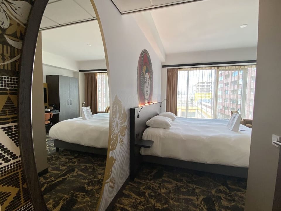 Unit with 1 King size Bed