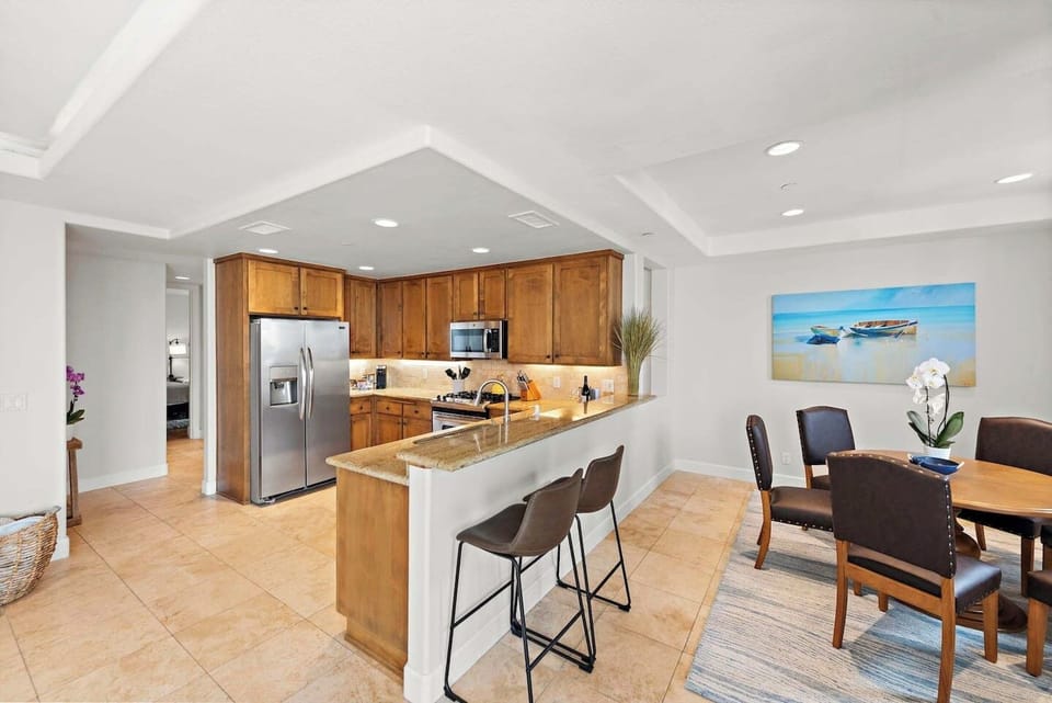 Breakfast bar too