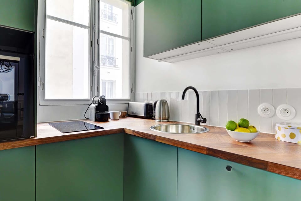 The kitchen is fully equipped to prepare a simple meal 