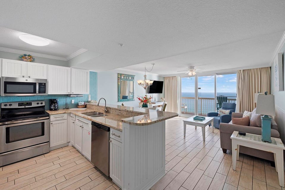 Full kitchen
