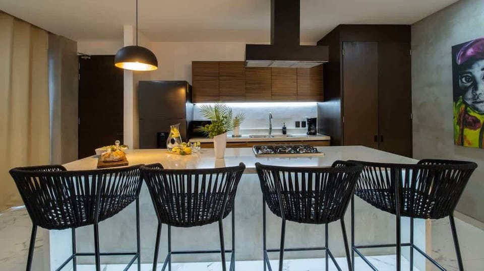 At the breakfast bar you can grab a snack or help with meal prep