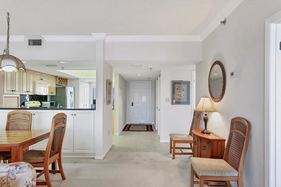 Buttonwood Cove 204B by FVC - Entry