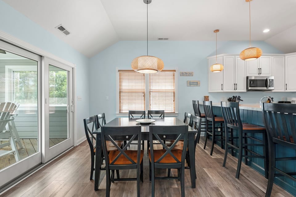 VOH20: Sea Glass Cottage | Top Level Dining Area