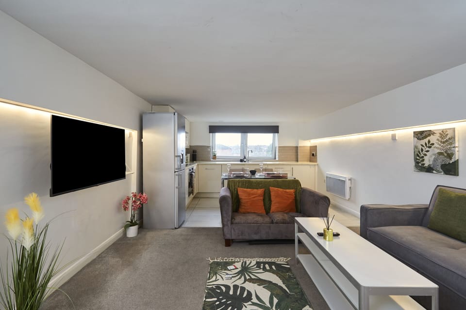 Entire Deal House Apartment in Huddersfield – Spacious, Stylish & Fully Equipped