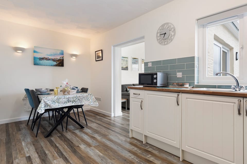 Peaceful, Dog Friendly Cottage