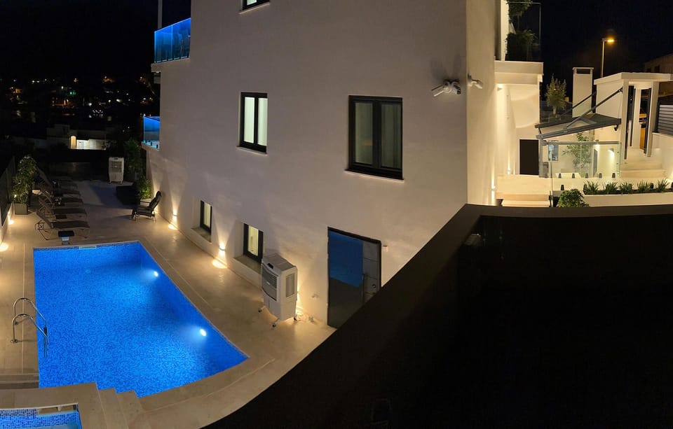 pool