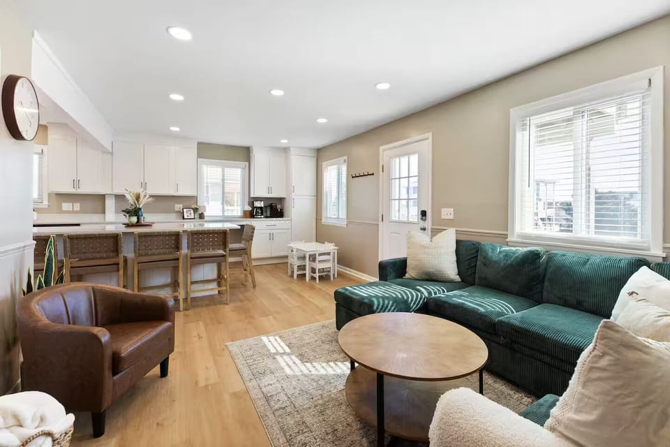 The couch pulls out if you need a little extra space to lounge. 