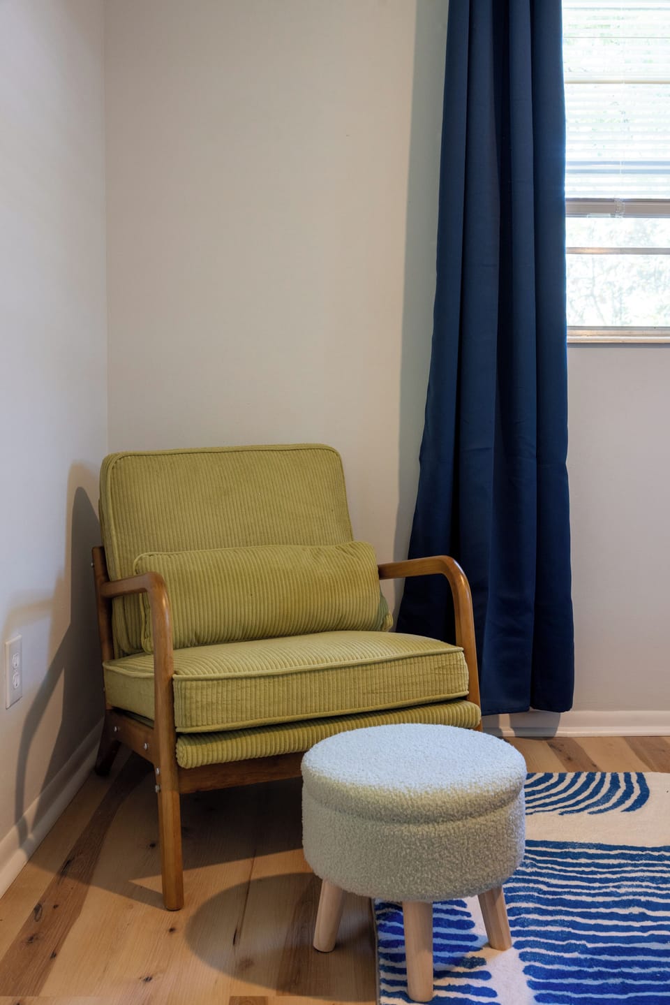 Corner chair in bedroom 4