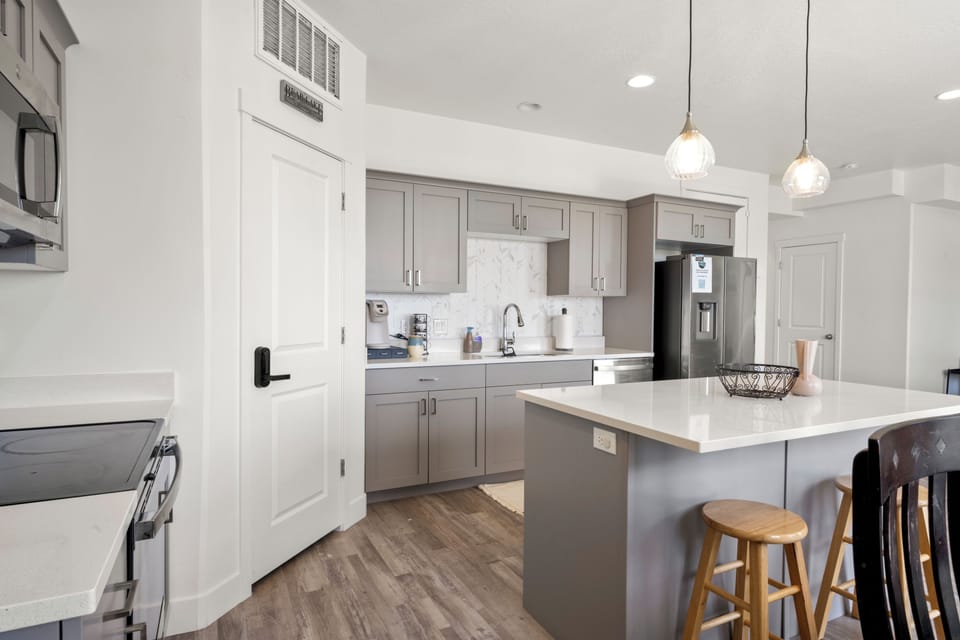 Kitchen Main Floor