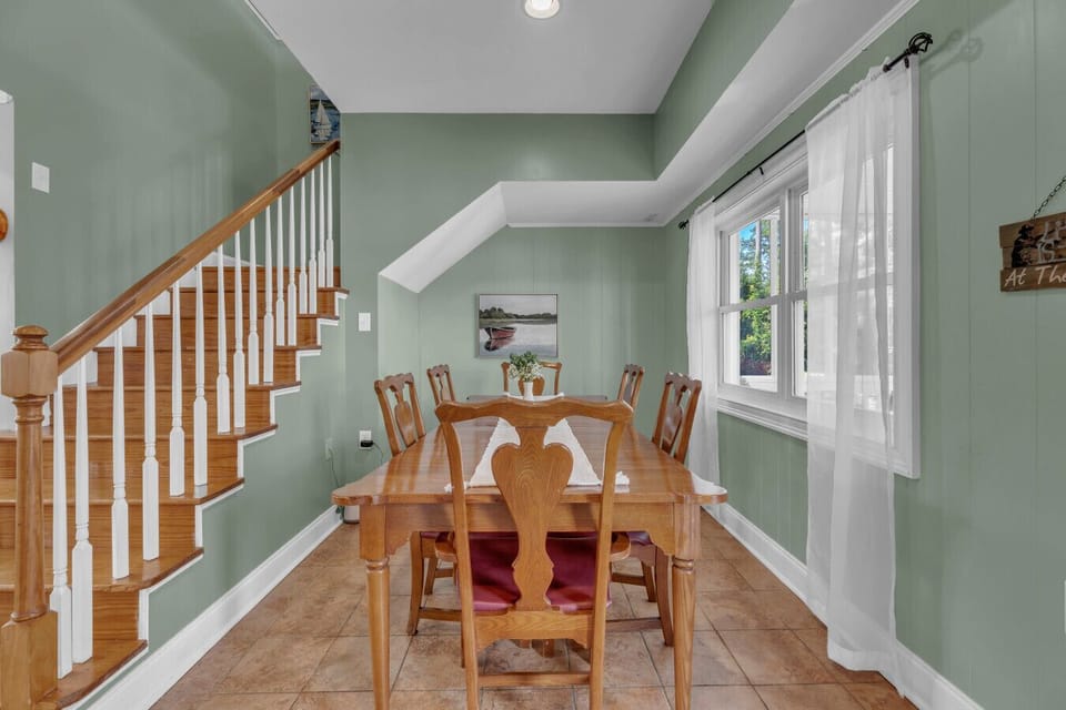 Large Dining Area | 6 Seats with Room for More | Garden View