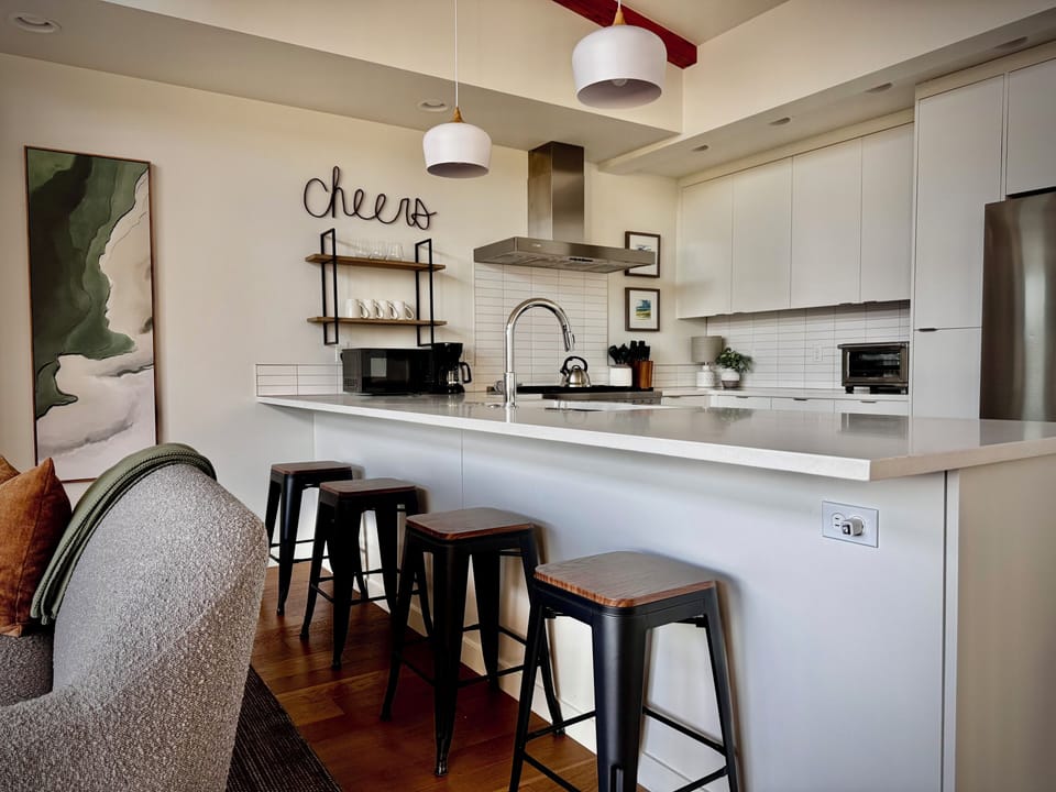 Full size kitchen