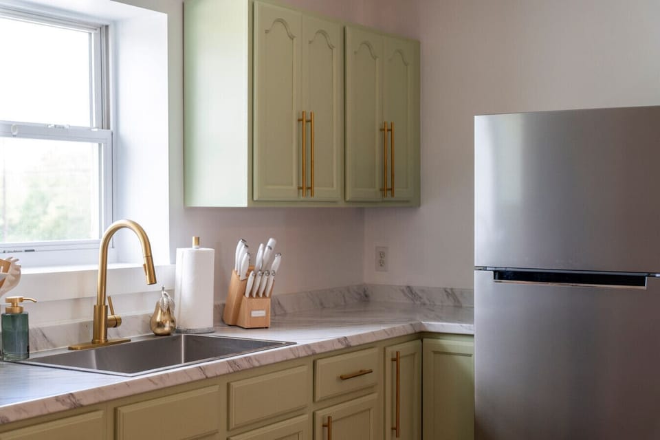 Kitchen (Unit 6)