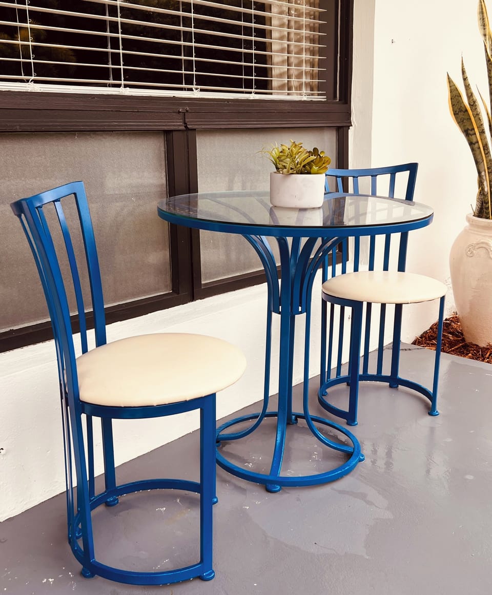 Outdoor dining