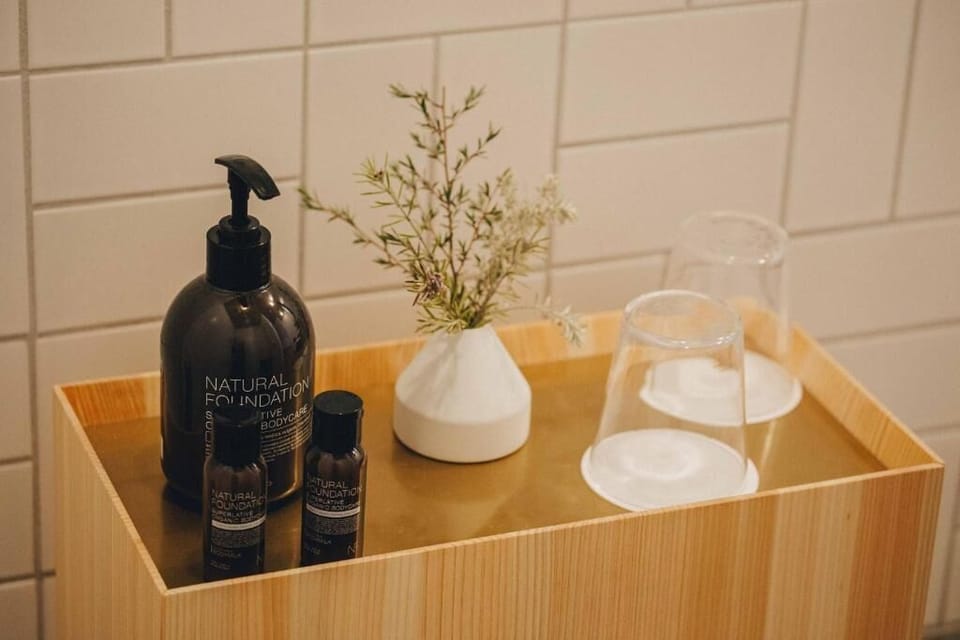 Bathroom amenities