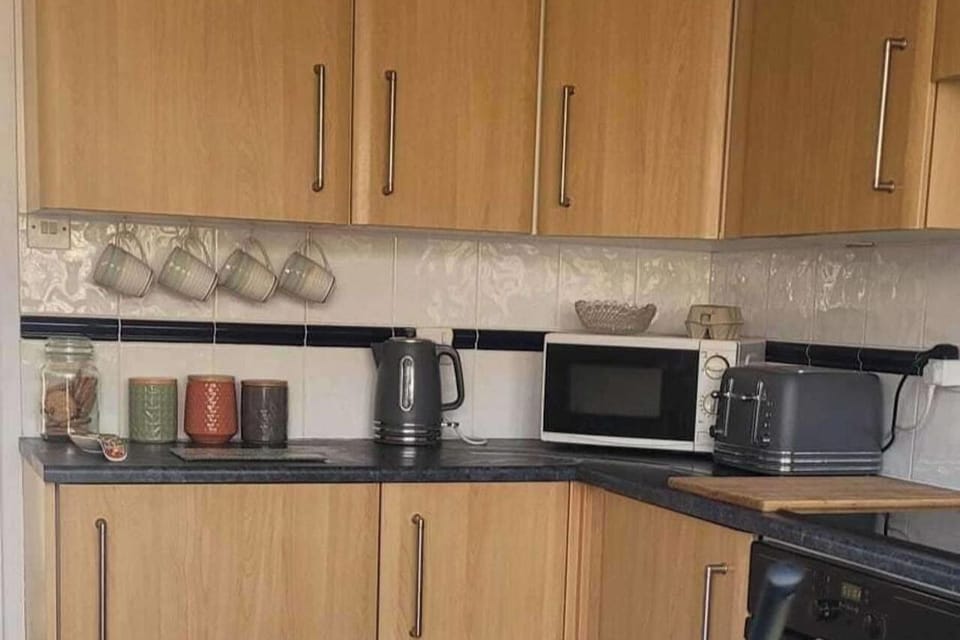Fully equipped kitchen including free biscuits, coffee, tea, sugar & milk for your cuppa on arrival.