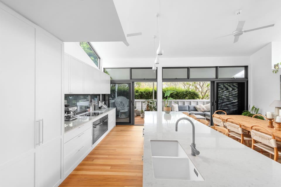 Kitchen with large island bench.