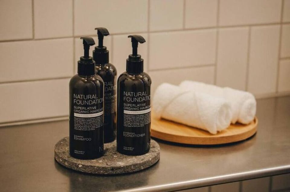 Bathroom amenities