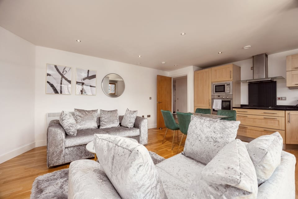 Living Room / Lounge