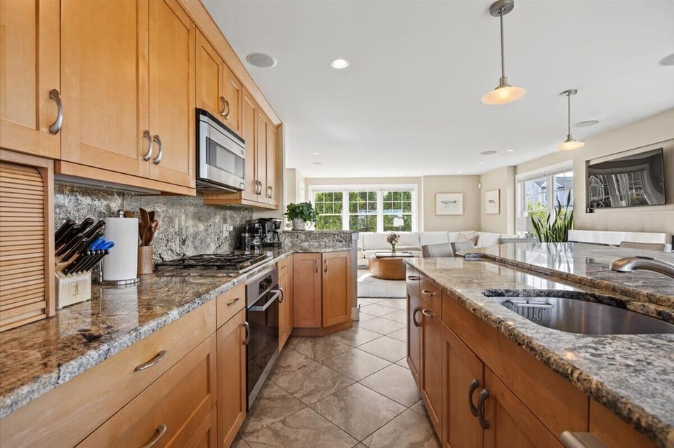 Chef's kitchen