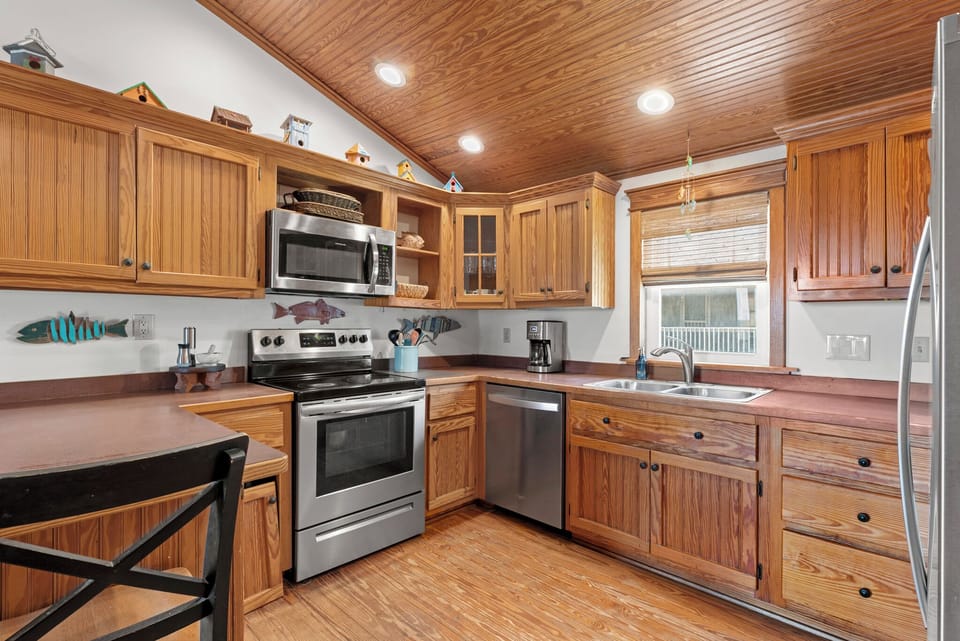 KDS1619: Jewel by the Sea | Kitchen