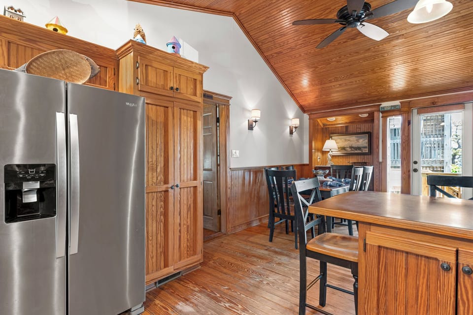 KDS1619: Jewel by the Sea | Kitchen
