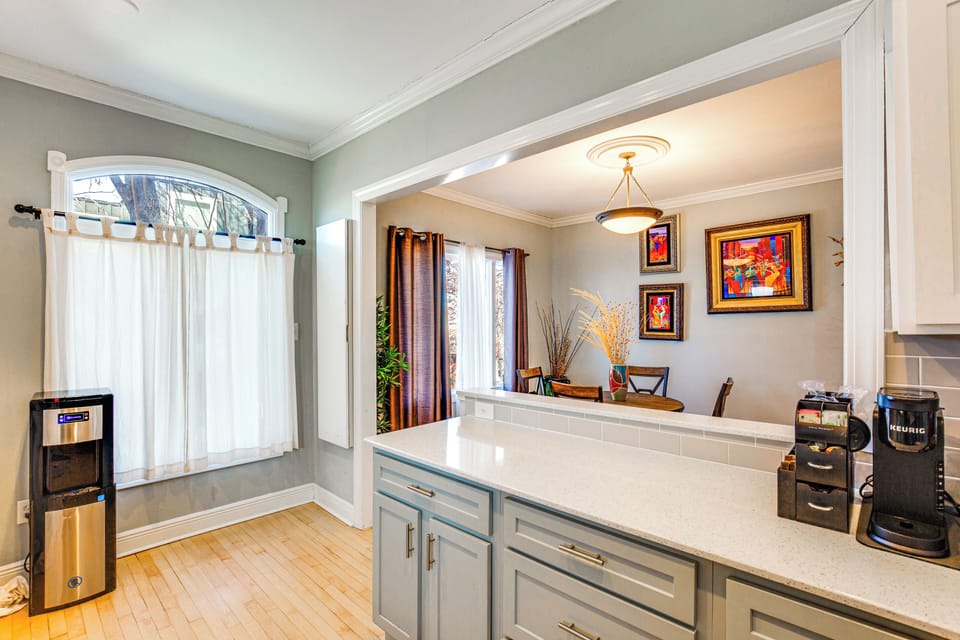 Kitchen | Main Level | Cooking Basics | Dishwasher | Refrigerator