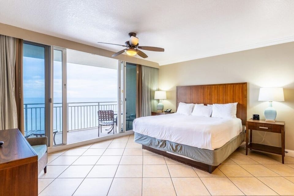 6ClubWyndhamPanamaCityBeach_suiteonebedroom-001
