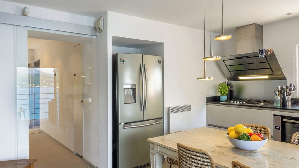 Cuisine avec frigo américain