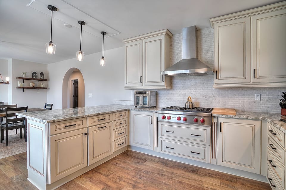 Cook like a pro in the fully stocked chef's kitchen