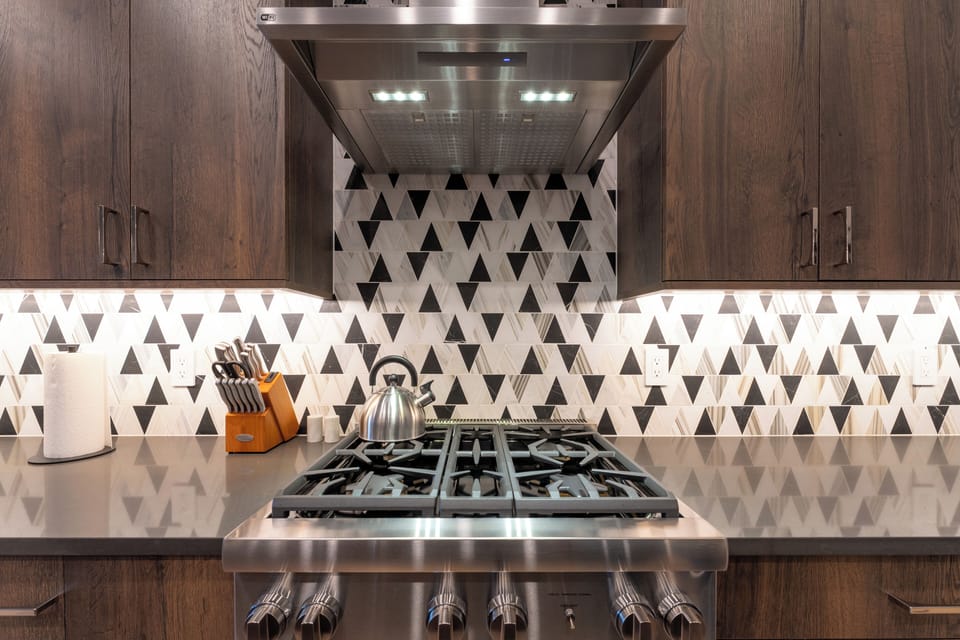 Cook on the Beautiful Gas Range | Main Level