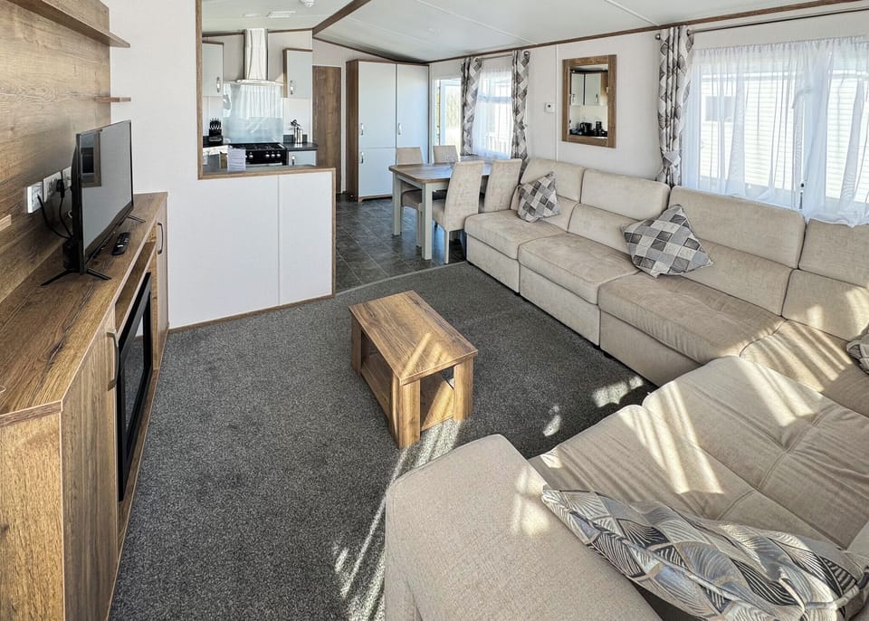 Platinum Caravan - Waldegraves Holiday Park, Colchester